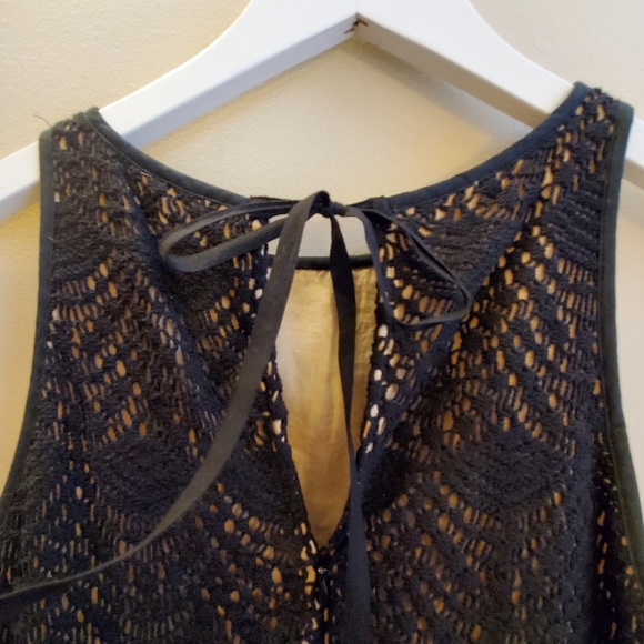 Loft crochet sleeveless dress with tie back closure, 2P lined - Picture 5 of 11